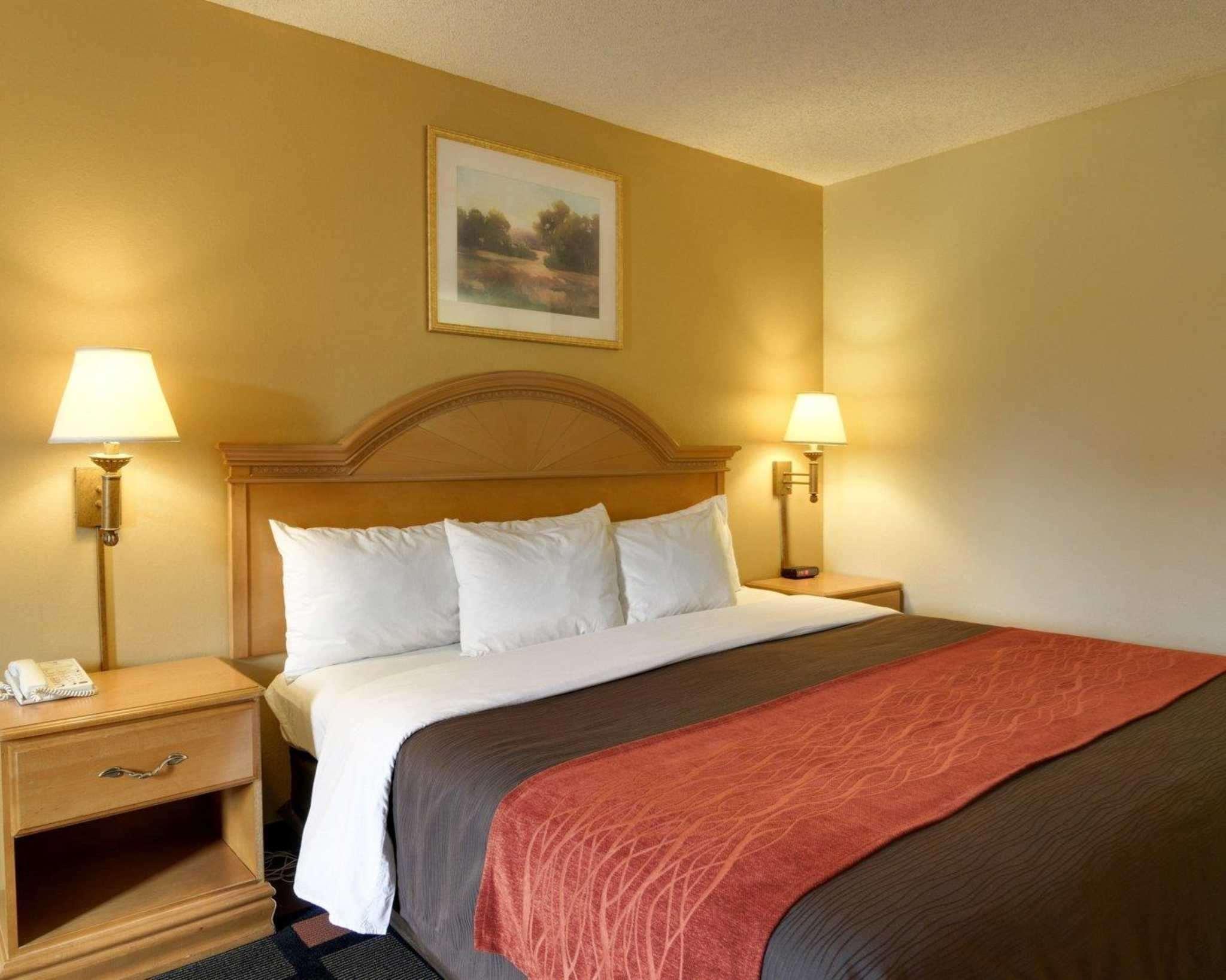 Quality Inn & Suites Malvern Exterior photo