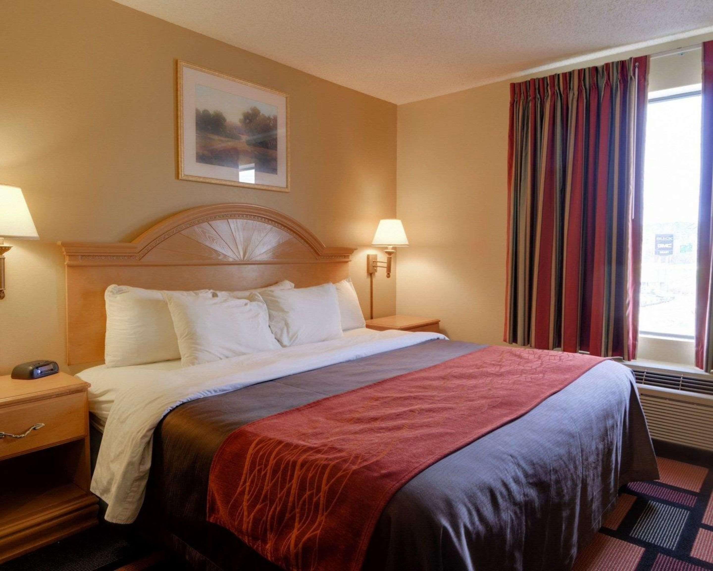 Quality Inn & Suites Malvern Exterior photo